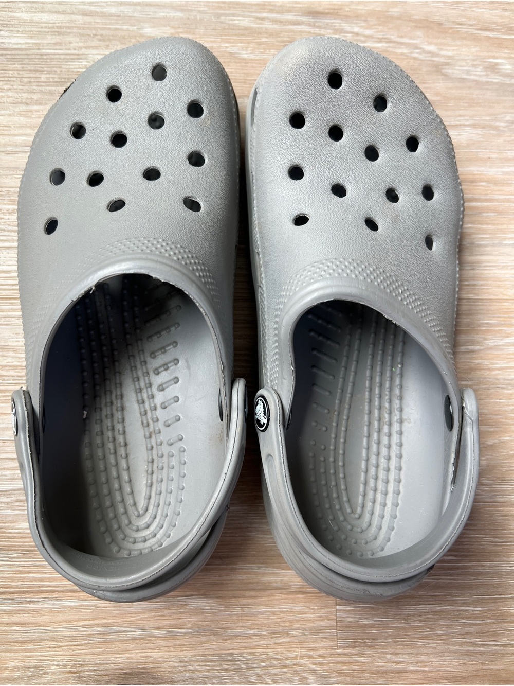 Crocs Classic Clog Gray Unisex Comfort Shoes M8 W10 lightweight slip on - Picture 7 of 8
